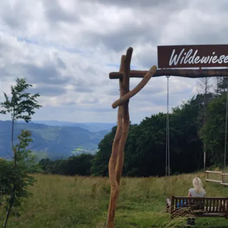 Modernes Rhombushaus Mit Garten&teich Nähe Wald Ferienhaus Balve