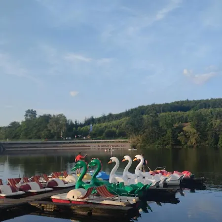 Modernes Rhombushaus Mit Garten&teich Nähe Wald Ferienhaus *