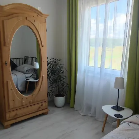 Modernes Rhombushaus Mit Garten&teich Nähe Wald Ferienhaus *